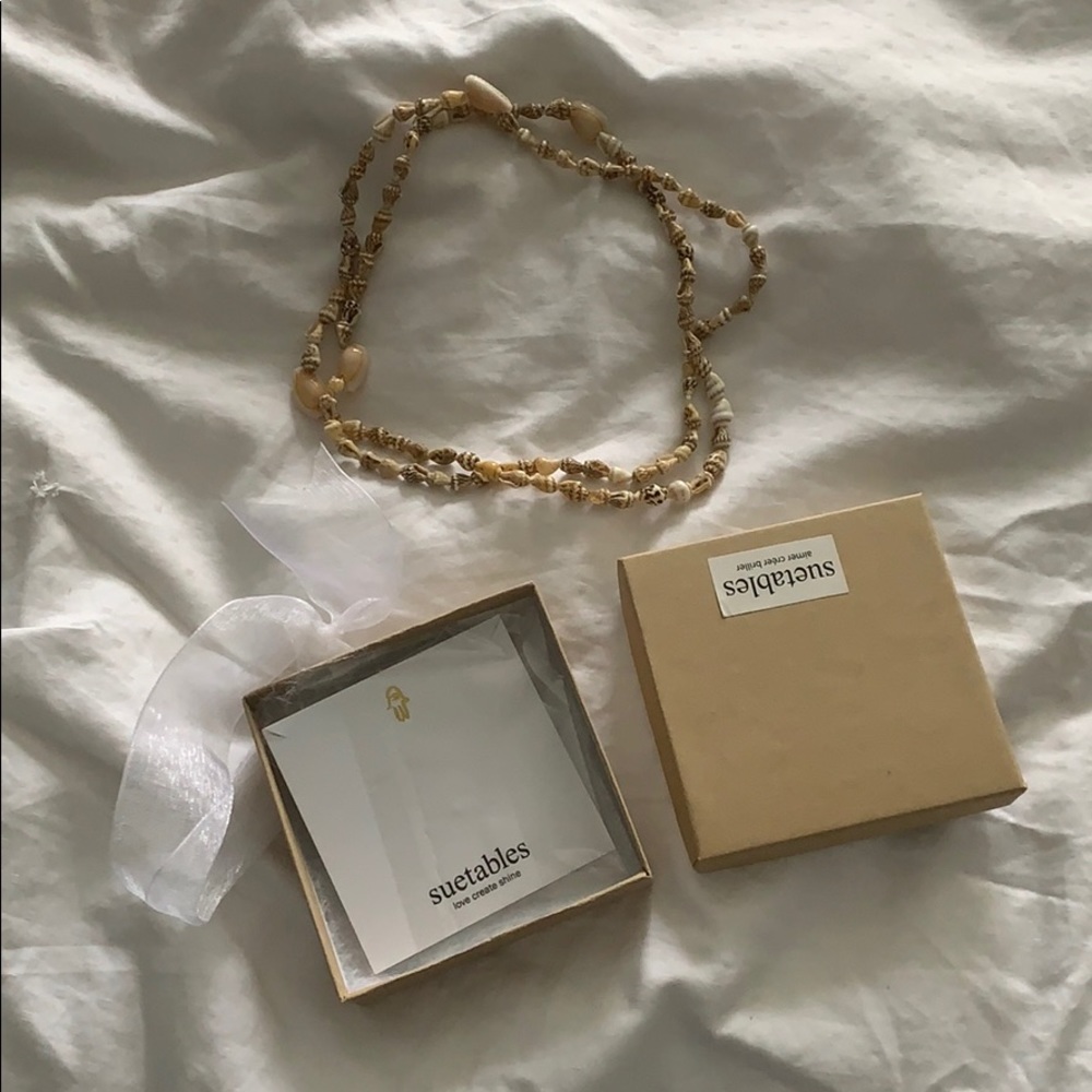 shell necklace